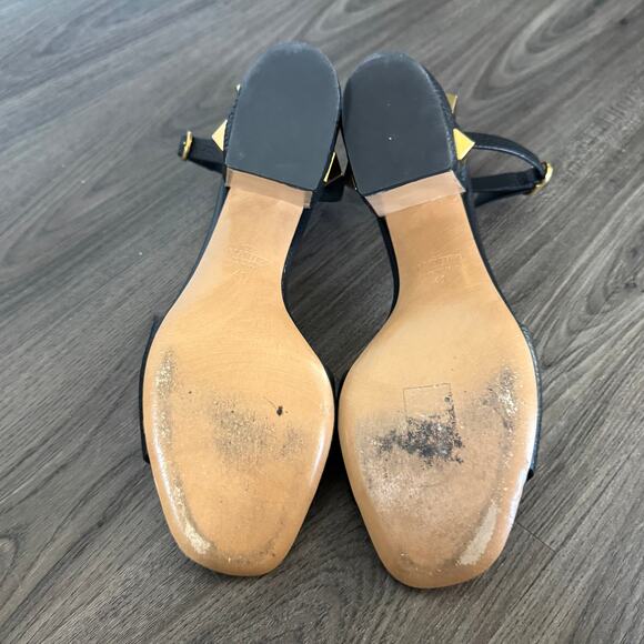 Valentino Garavani Black Leather Gold Studded Sandals 41 Grained Block Heels - Picture 5 of 6